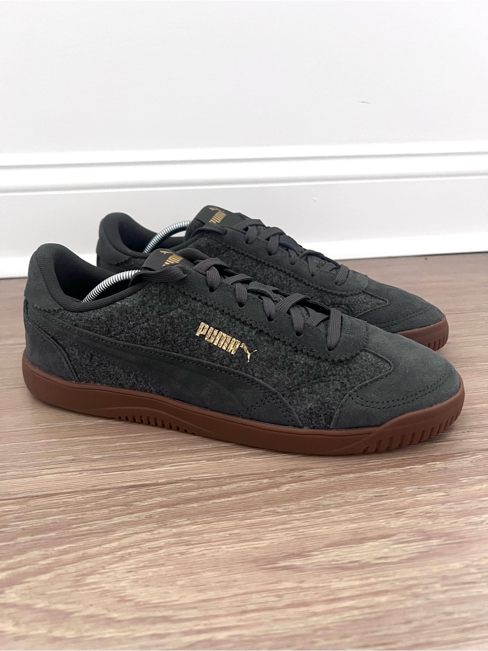 New PUMA Club 5V5 Lux Gray Wool Sneaker Mens size 9.5 Style #405400-01